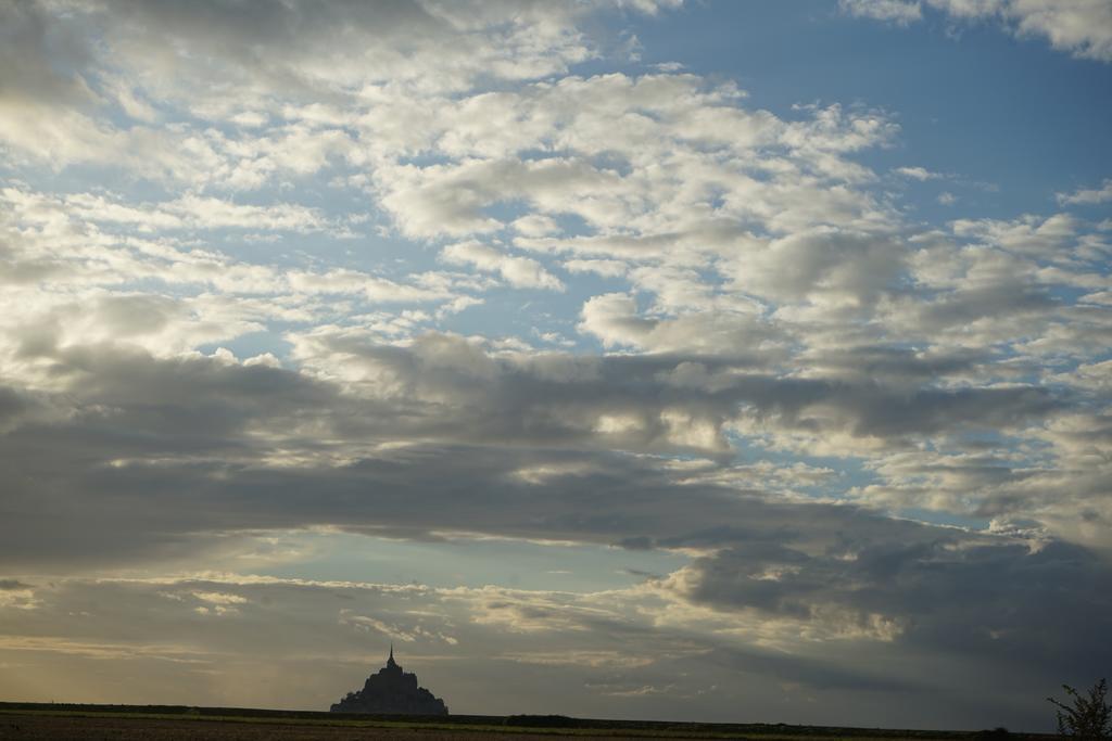 A L'Ombre Du Mont St Michel Hotel Huisnes-sur-Mer Ngoại thất bức ảnh